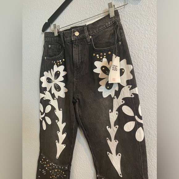 NWT BDG ‘90s Mid-Rise Bootcut Embellished embroidered western jeans size 26 - Picture 10 of 13
